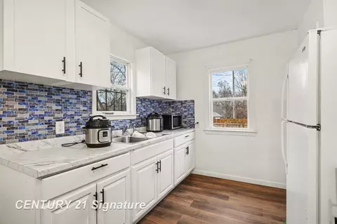 Kitchen - 506 Green, Flint, MI 48503 photo 1 of 1