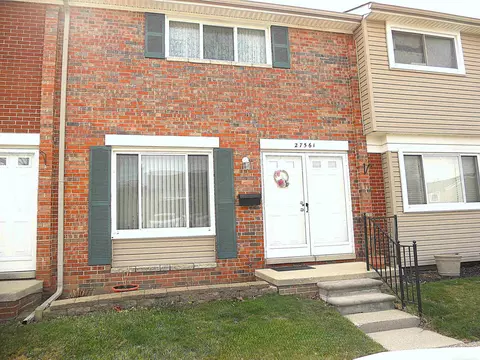27561 Concord, Warren, MI 48093
