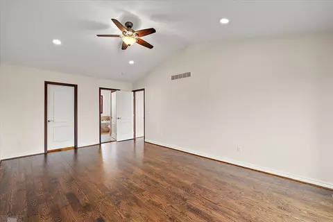 Bedroom - 49312 Walnut Crk, Macomb, MI 48044 photo 1 of 6