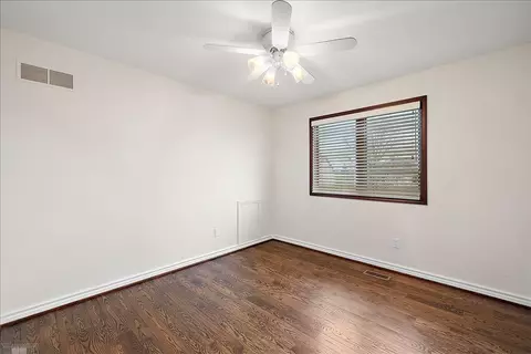 Bedroom - 49312 Walnut Crk, Macomb, MI 48044 photo 2 of 6