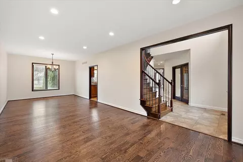 Living - 49312 Walnut Crk, Macomb, MI 48044 photo 2 of 9