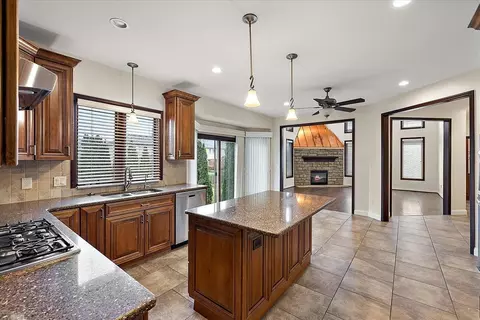 Kitchen - 49312 Walnut Crk, Macomb, MI 48044 photo 1 of 5