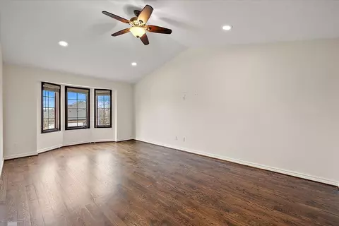 Living - 49312 Walnut Crk, Macomb, MI 48044 photo 9 of 9