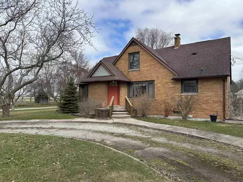4167 S 4 Mile, Bay City, MI 48706