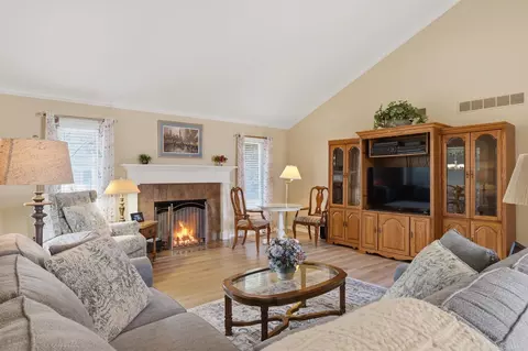 Living - 49575 Willowood, Macomb, MI 48044 photo 2 of 2