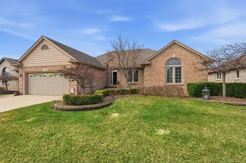 49575 Willowood, Macomb, MI 48044