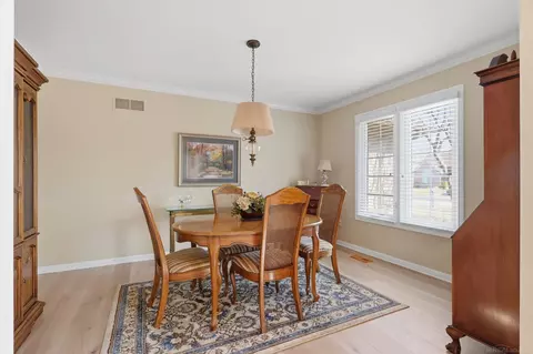 Dining - 49575 Willowood, Macomb, MI 48044 photo 1 of 1