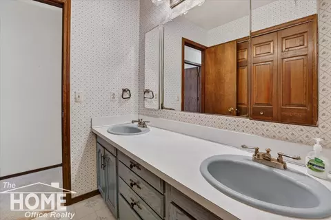 Bath - 4141 Copas, Owosso, MI 48867 photo 5 of 5