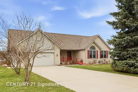 1215 Kennely, Saginaw, MI 48609
