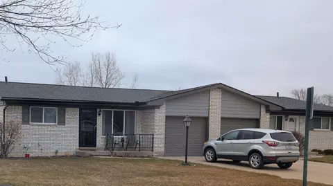 47475 Lizabeth #13, Chesterfield, MI 48047