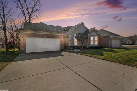 4161 Paisley, Sterling Heights, MI 48314
