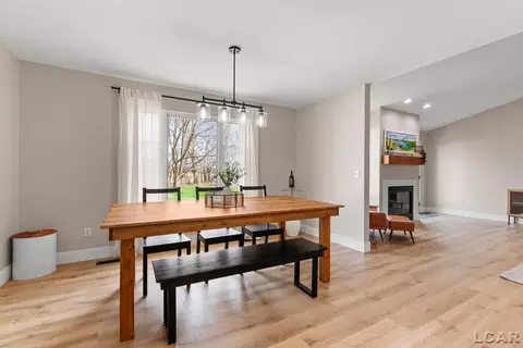 Dining - 3160 Crabtree, Tecumseh, MI 49286 photo 1 of 3