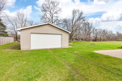 Exterior - 3160 Crabtree, Tecumseh, MI 49286 photo 4 of 7