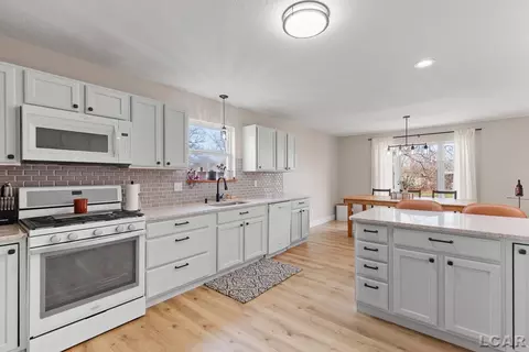 Kitchen - 3160 Crabtree, Tecumseh, MI 49286 photo 3 of 6