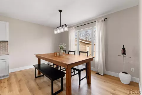 Dining - 3160 Crabtree, Tecumseh, MI 49286 photo 2 of 3