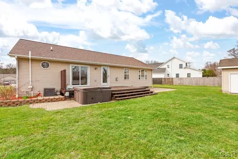 Exterior - 3160 Crabtree, Tecumseh, MI 49286 photo 6 of 7
