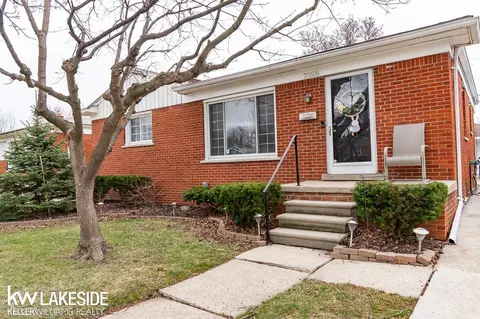 21606 Arrowhead, Saint Clair Shores, MI 48082