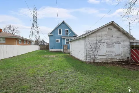 Exterior - 537 Maple, Monroe, MI 48162 photo 7 of 9