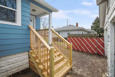 Exterior - 537 Maple, Monroe, MI 48162 photo 8 of 9