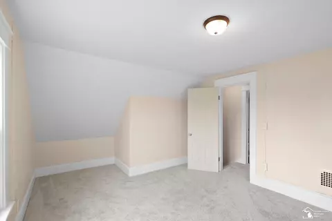 Bedroom - 537 Maple, Monroe, MI 48162 photo 2 of 2