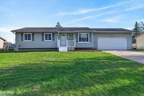 11951 Riverbend, Grand Blanc, MI 48439