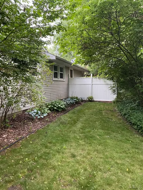 Exterior - 1270 E Oregon, Adrian, MI 49221 photo 17 of 17