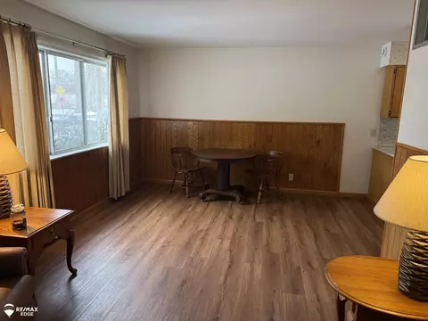619 Monroe, Mount Morris, MI 48458 photo 2