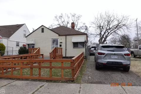 19200 Blackmoor, Detroit, MI 48234
