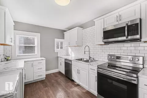 Kitchen - 6063 N State, Davison, MI 48423 photo 1 of 2