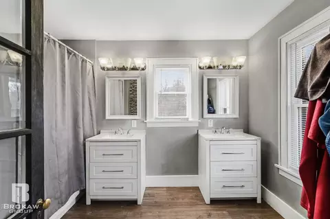 Bath - 6063 N State, Davison, MI 48423 photo 1 of 1