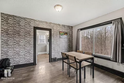 Entry Way - 6063 N State, Davison, MI 48423 photo 1 of 1