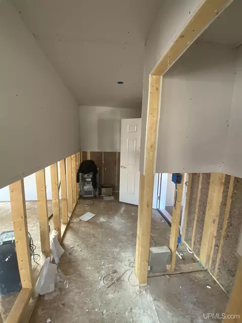 Entry Way - 400 S S Lk, Ishpeming, MI 49849 photo 2 of 2