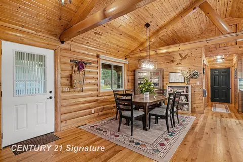 Dining - 3826 Buzzell, Gladwin, MI 48624 photo 1 of 2