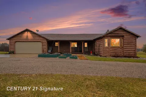 3826 Buzzell Rd, Gladwin, MI 48624