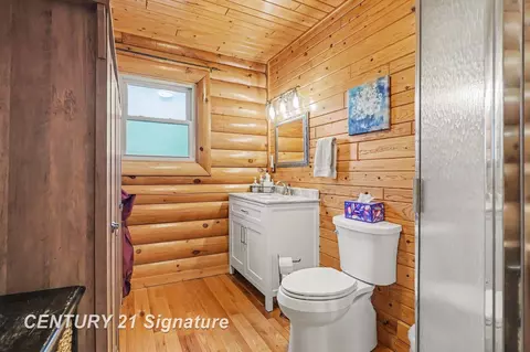 Bath - 3826 Buzzell, Gladwin, MI 48624 photo 3 of 4