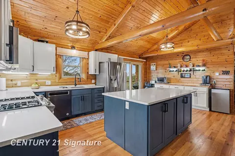 Kitchen - 3826 Buzzell, Gladwin, MI 48624 photo 1 of 3