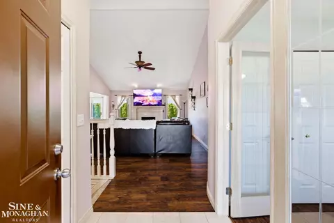 Entry Way - 54309 Jack, Macomb, MI 48042 photo 2 of 3