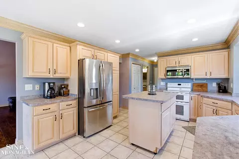 Kitchen - 54309 Jack, Macomb, MI 48042 photo 4 of 4