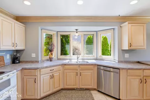Kitchen - 54309 Jack, Macomb, MI 48042 photo 2 of 4
