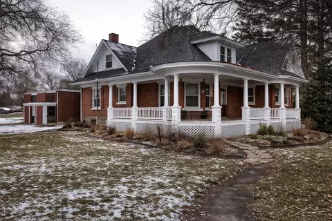 120 S Greenwood, Sterling, MI 48659