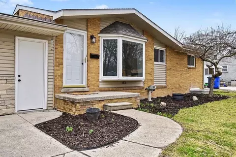 413 Wilson, Midland, MI 48642