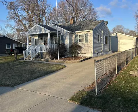 706 Maple, Essexville, MI 48732