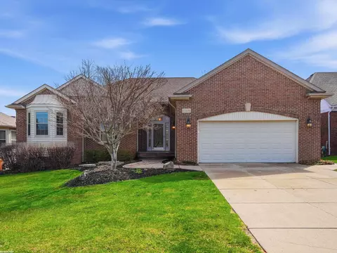 55076 Woods, Shelby Township, MI 48316