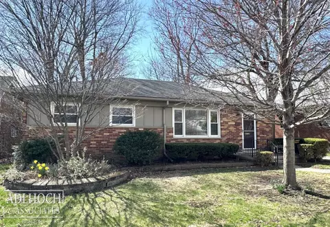 879 Grosse Pointe, Grosse Pointe, MI 48230
