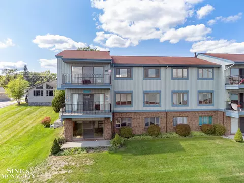 Exterior - 1715 River #76, Saint Clair, MI 48079 photo 6 of 7