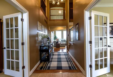 Entry Way - 327 Pebble Bch, Monroe, MI 48162 photo 1 of 10