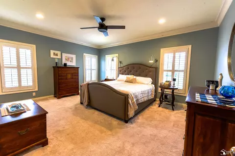 Bedroom - 327 Pebble Bch, Monroe, MI 48162 photo 1 of 8