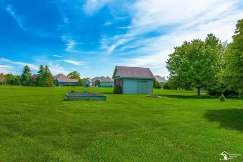 Exterior - 327 Pebble Bch, Monroe, MI 48162 photo 6 of 9