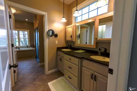 Bath - 327 Pebble Bch, Monroe, MI 48162 photo 1 of 4