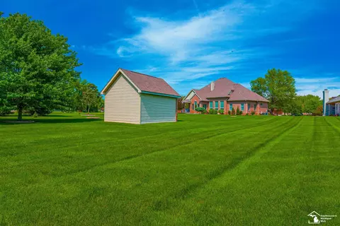 Exterior - 327 Pebble Bch, Monroe, MI 48162 photo 9 of 9